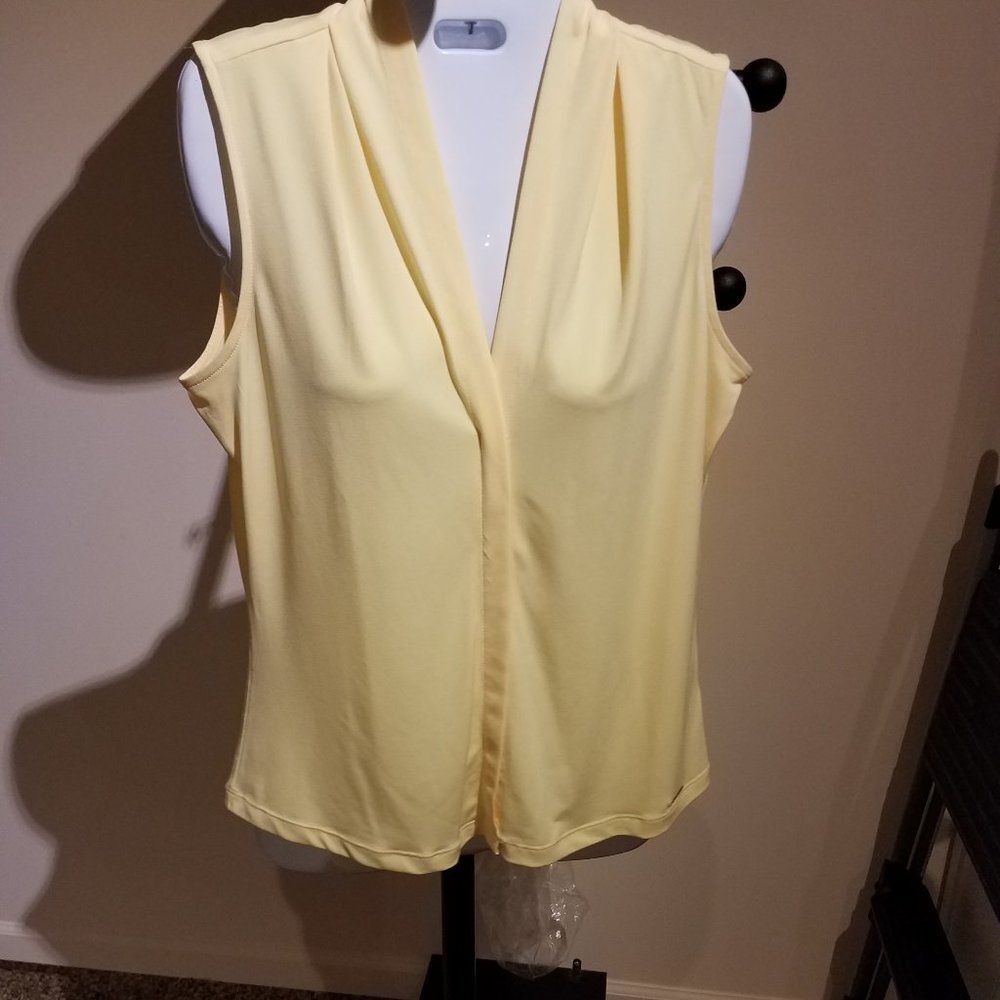 NWT Calvin Klein top